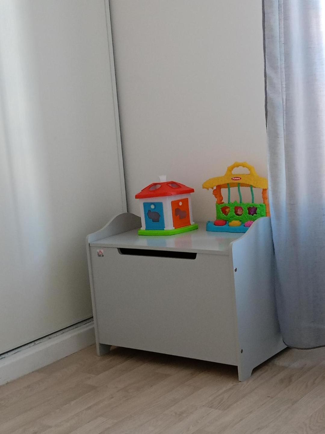 Superbe Appartement ,Proche De Paris, Dans Residence Privee , Ideal Familles, Parking Et Wifi Gratuits! ! ! วิทรี-ซูร์-แซน ภายนอก รูปภาพ
